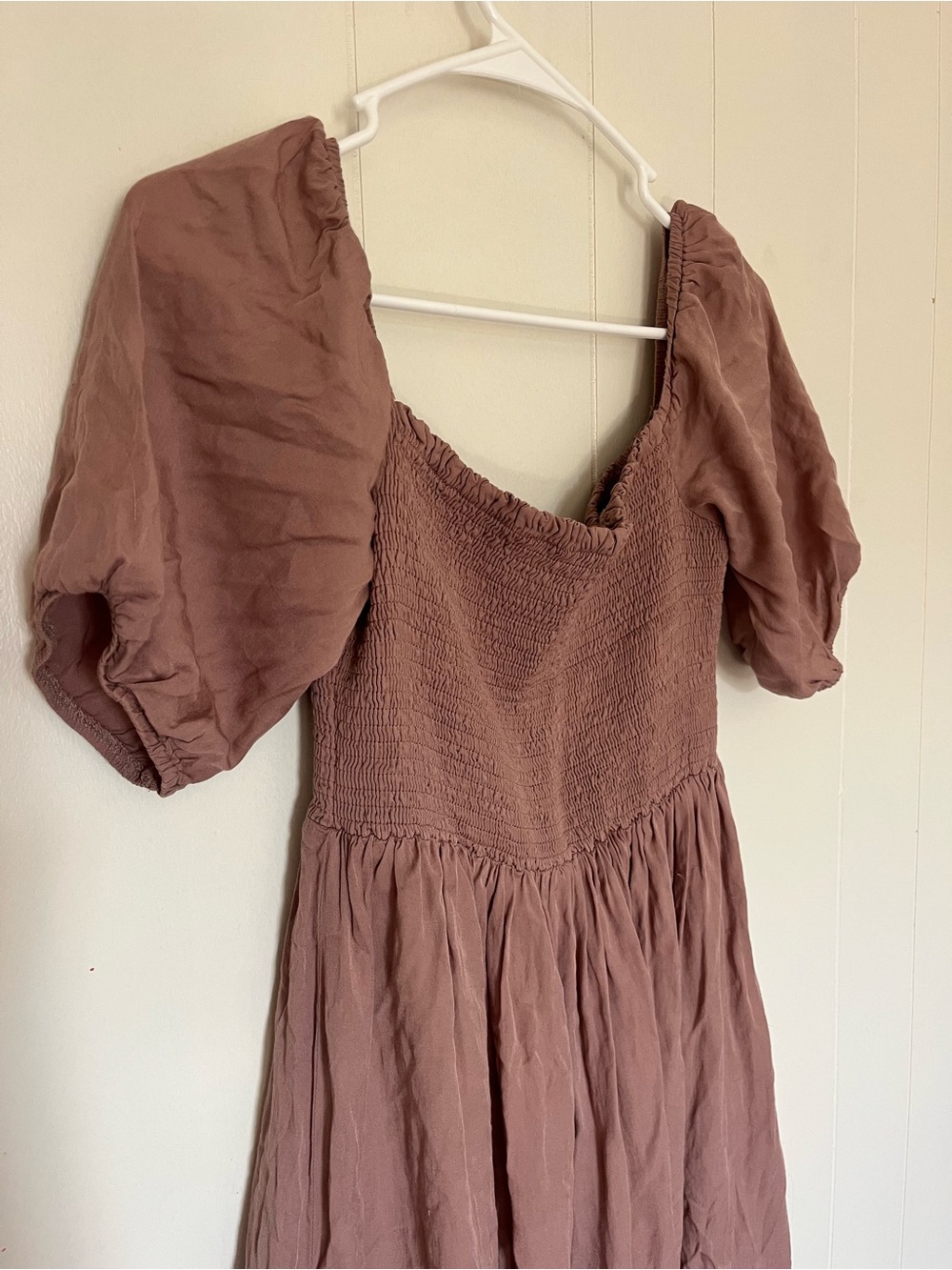 Smocked Puff-Sleeve Midi Dress in Mauve